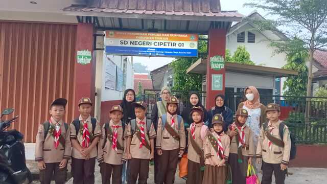 Pengalaman Siswa SD dalam Mengikuti Kegiatan Pramuka